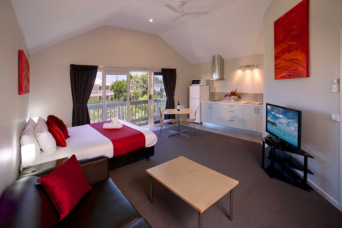 Luxury King Spa Studios